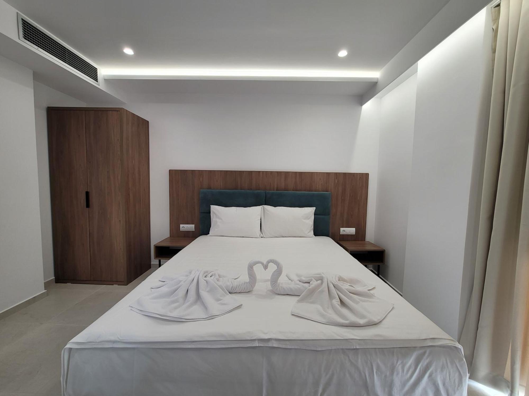 Prestige Hotel Ksamil Buitenkant foto