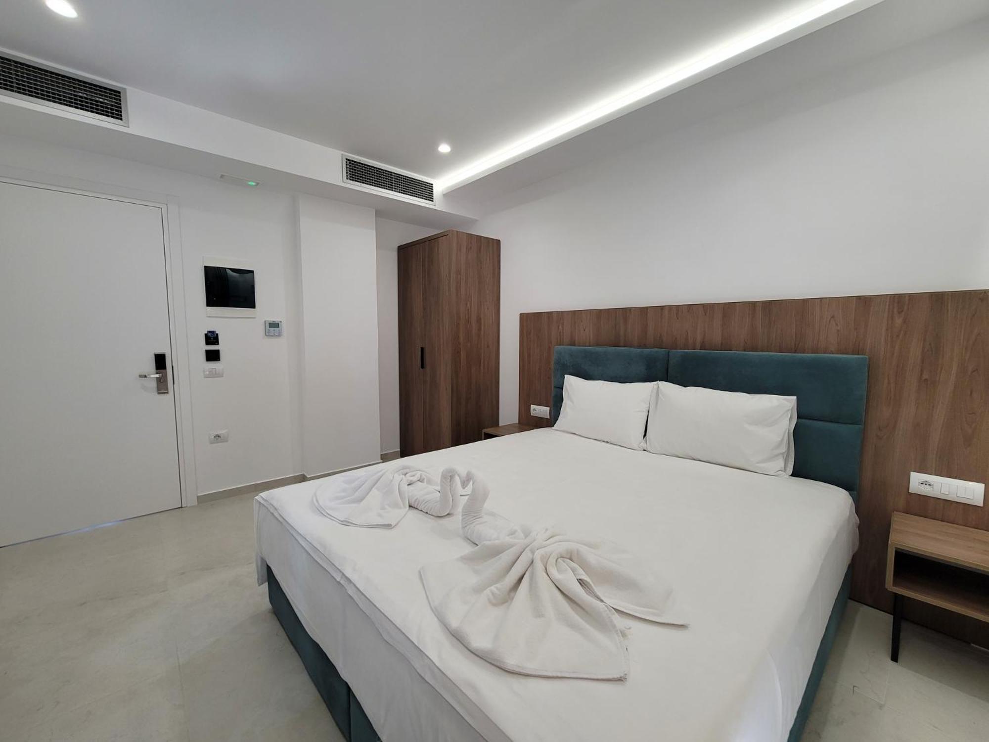 Prestige Hotel Ksamil Buitenkant foto