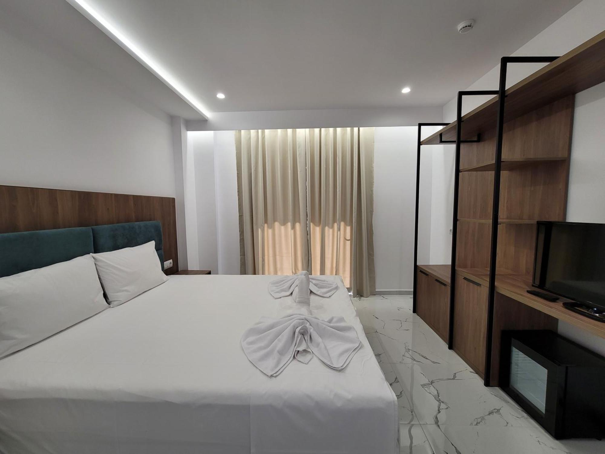 Prestige Hotel Ksamil Buitenkant foto