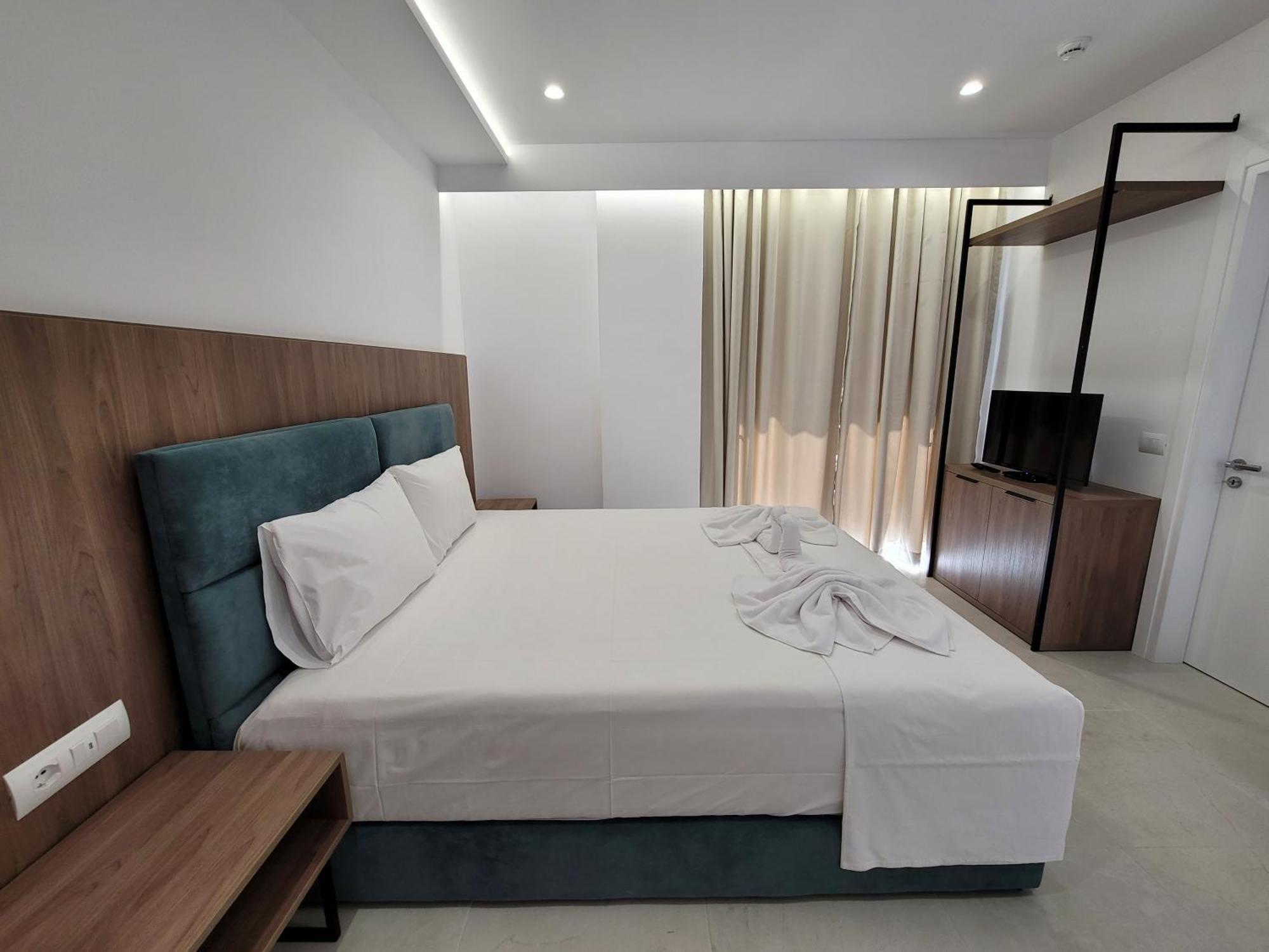 Prestige Hotel Ksamil Buitenkant foto