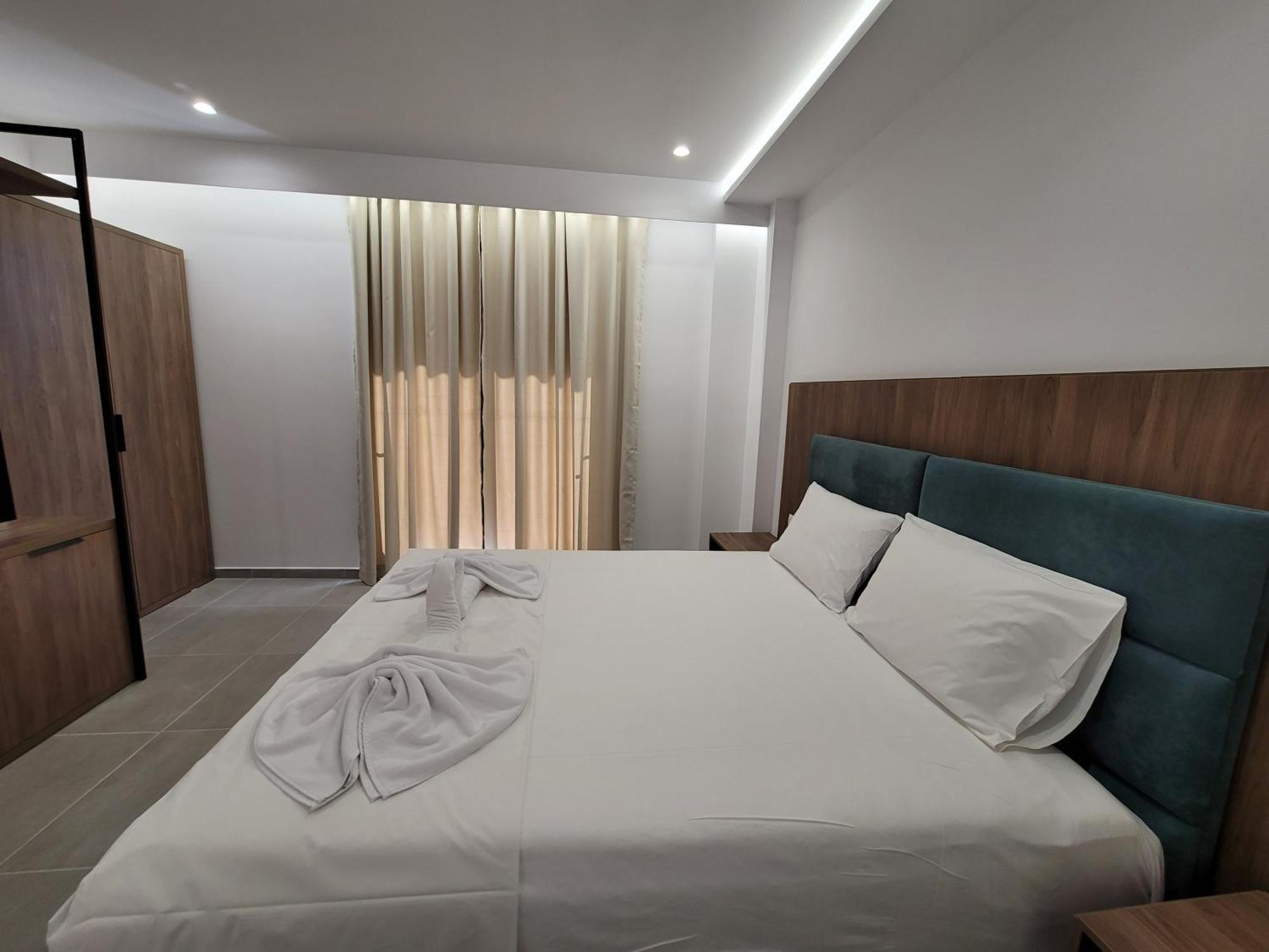 Prestige Hotel Ksamil Buitenkant foto