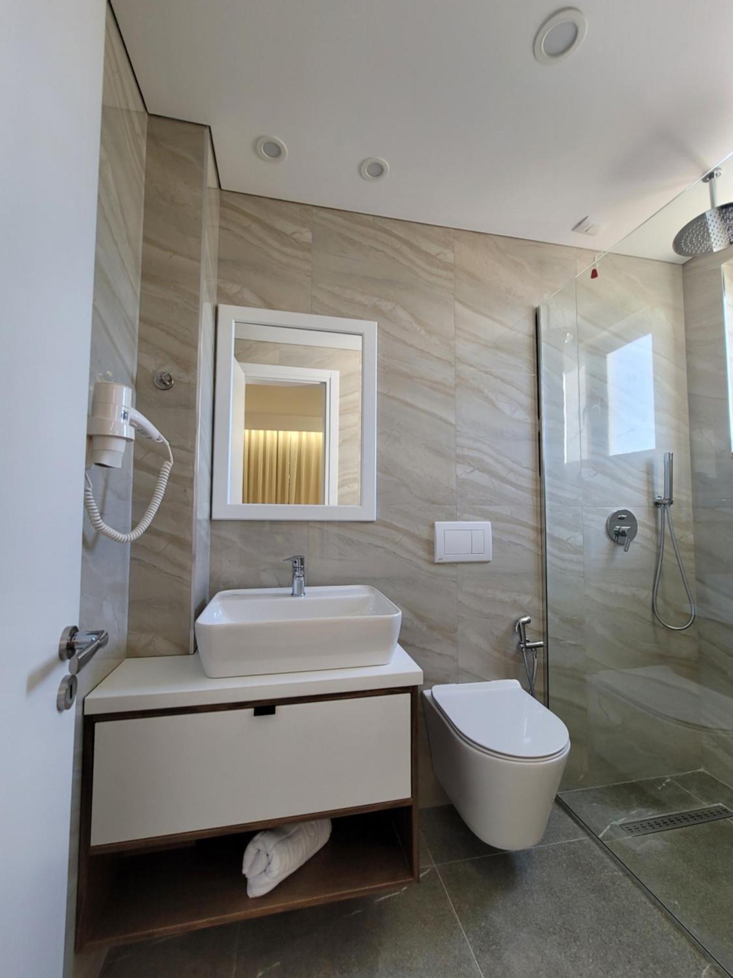Prestige Hotel Ksamil Buitenkant foto