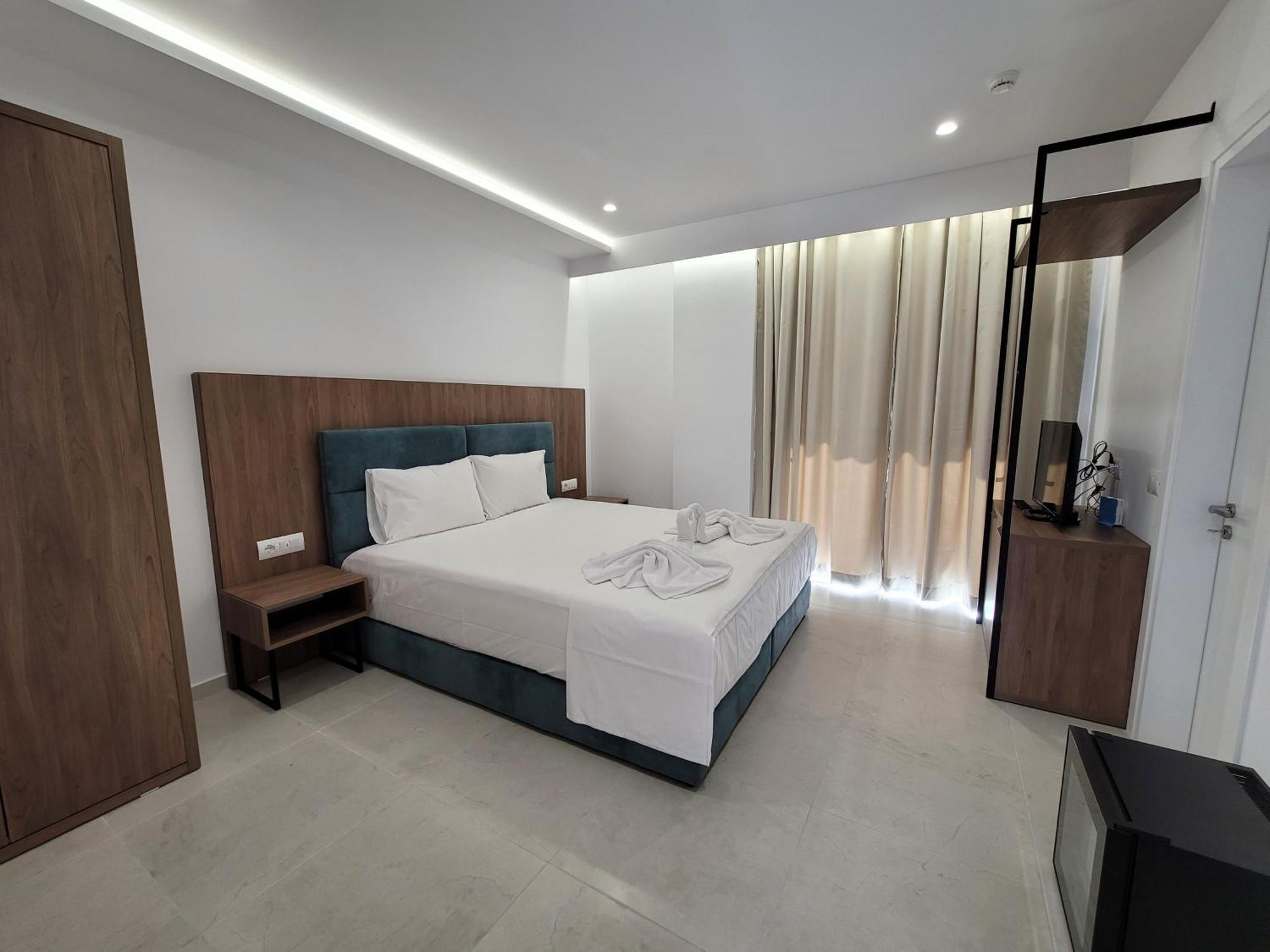 Prestige Hotel Ksamil Buitenkant foto