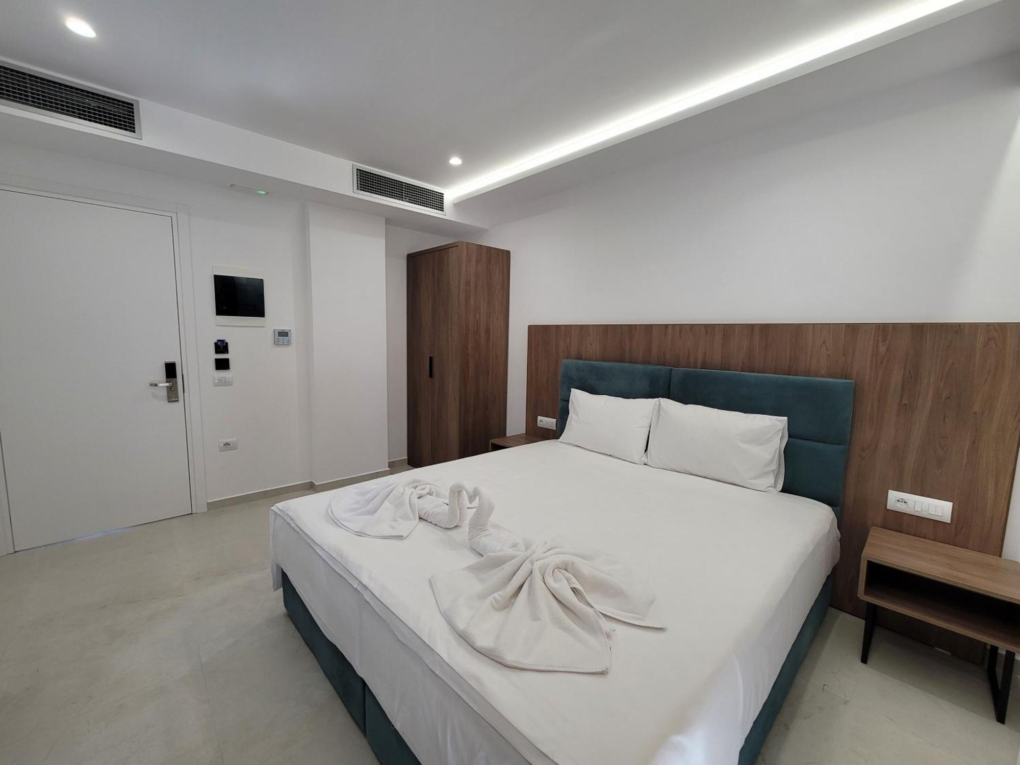 Prestige Hotel Ksamil Buitenkant foto