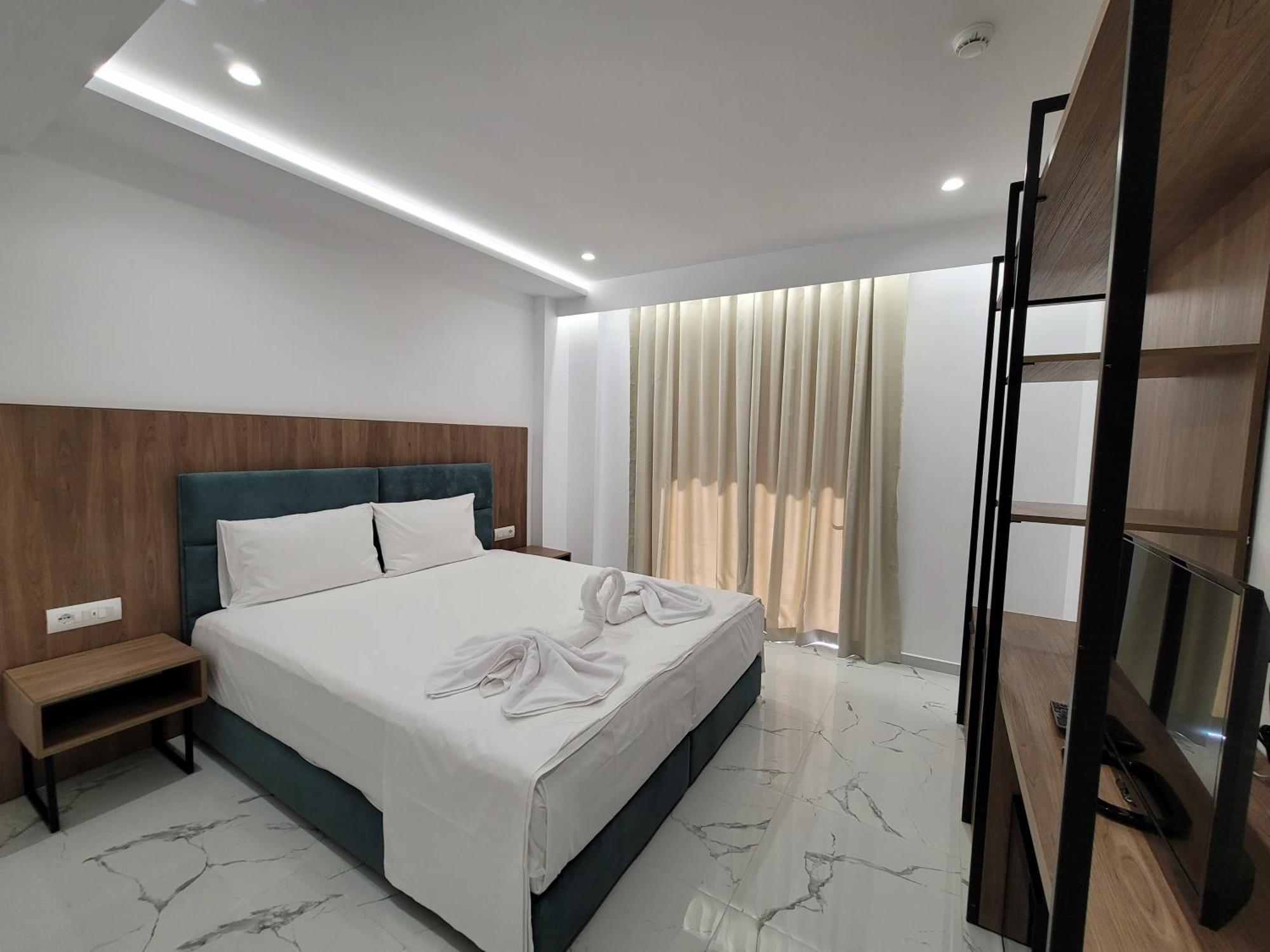 Prestige Hotel Ksamil Buitenkant foto