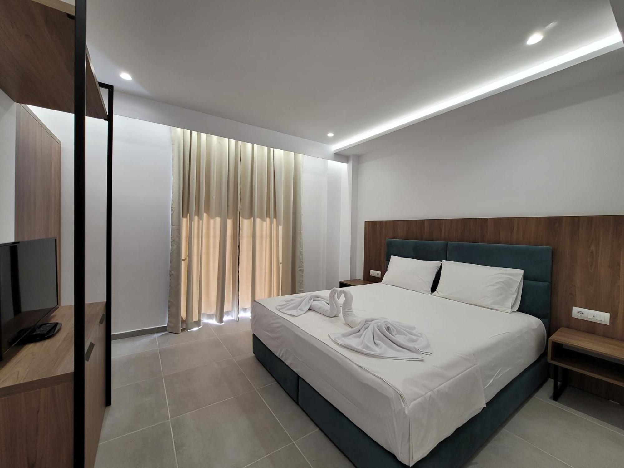 Prestige Hotel Ksamil Buitenkant foto