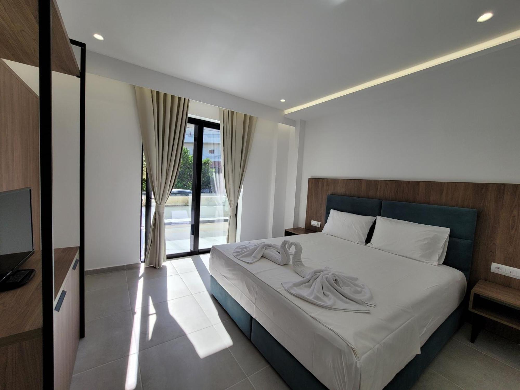 Prestige Hotel Ksamil Buitenkant foto