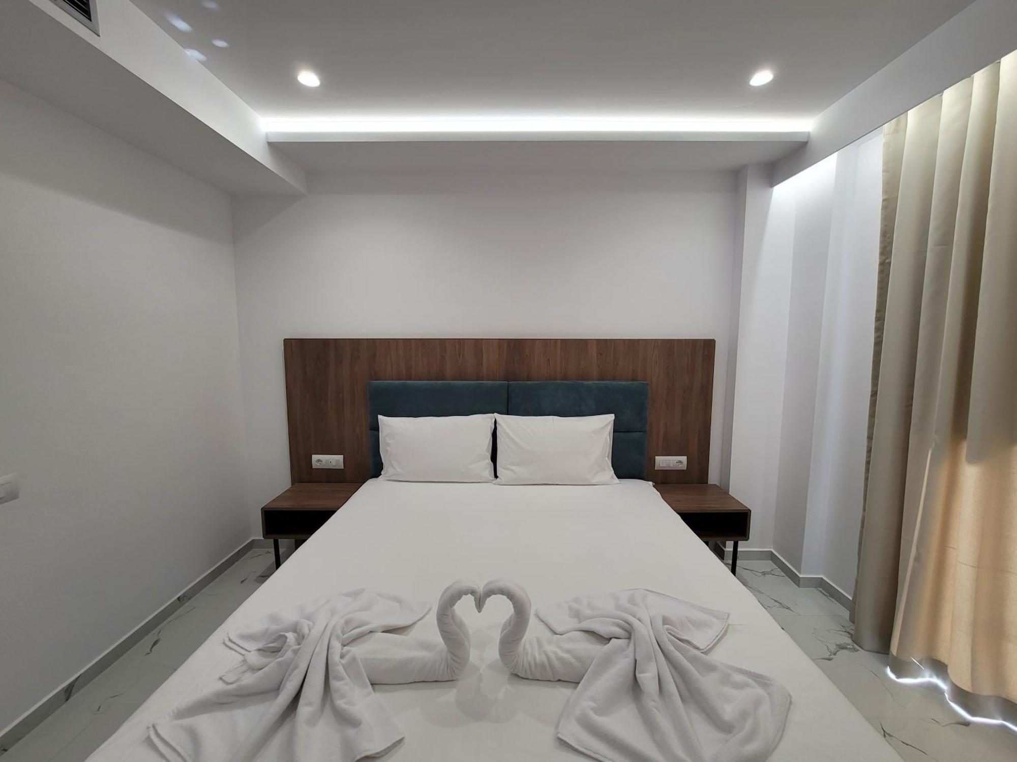 Prestige Hotel Ksamil Buitenkant foto