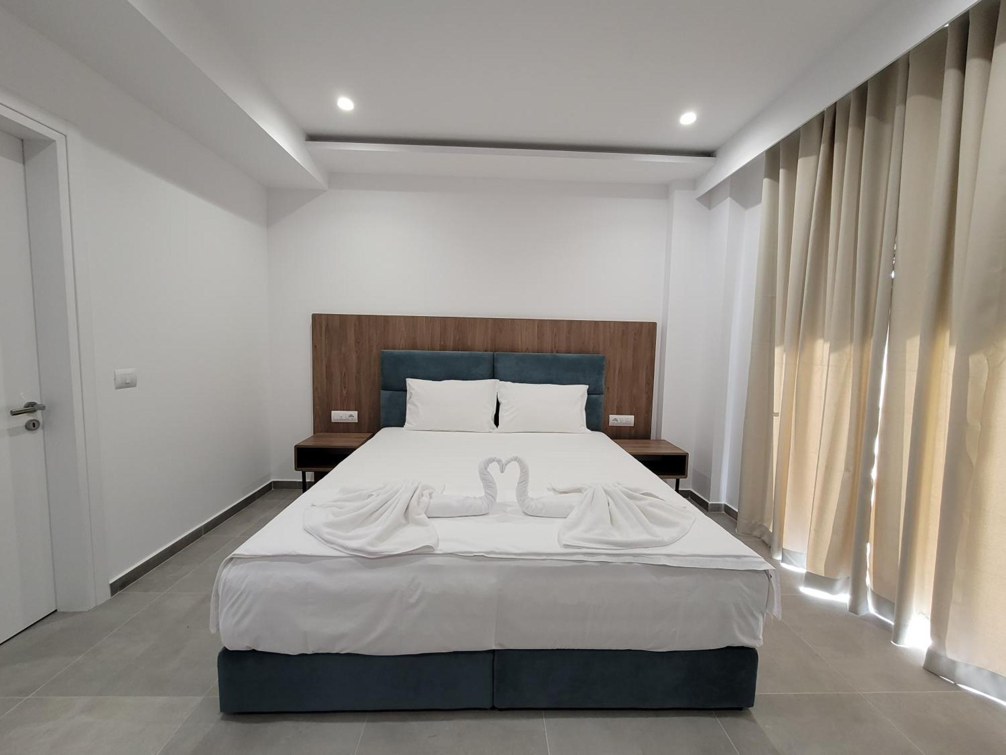 Prestige Hotel Ksamil Buitenkant foto